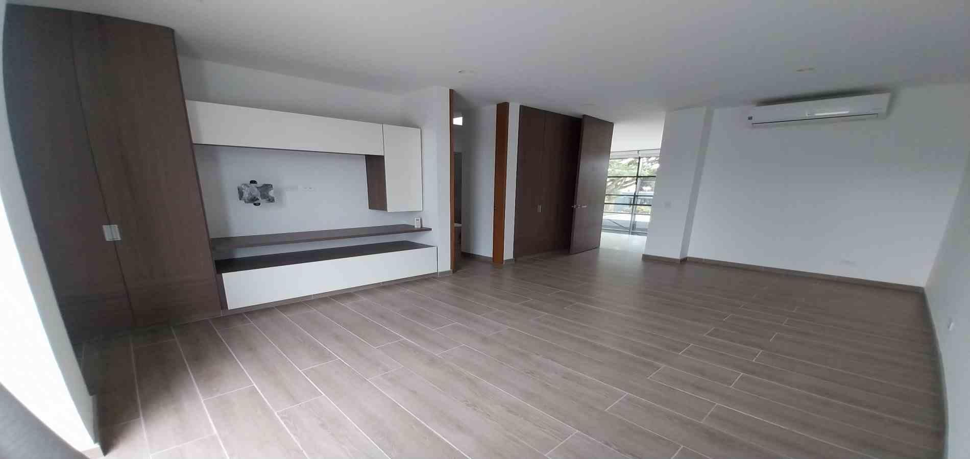 Casa en venta en Cerritos, Pereira · foto 2 de 24