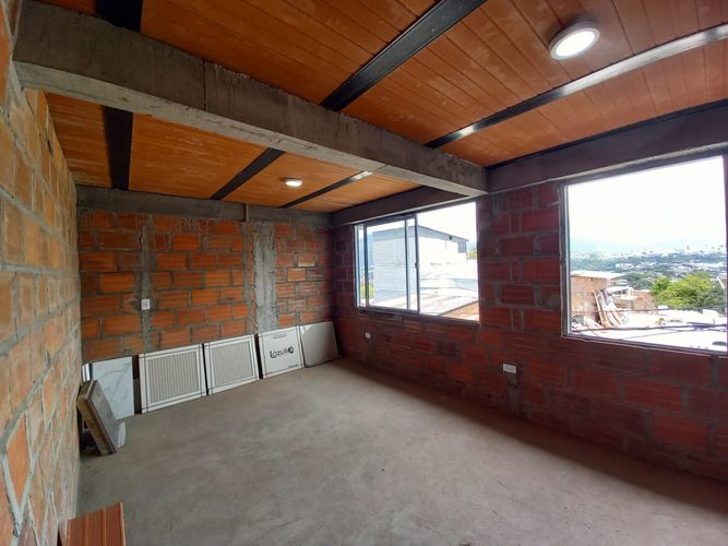Edificio en venta en El Paraiso, Pereira, 270 m² · foto 4 de 24