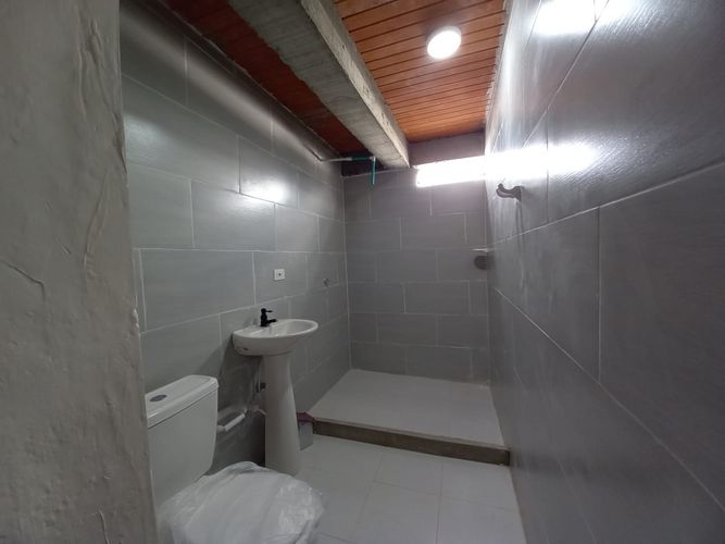 Edificio en venta en El Paraiso, Pereira, 270 m² · foto 5 de 24
