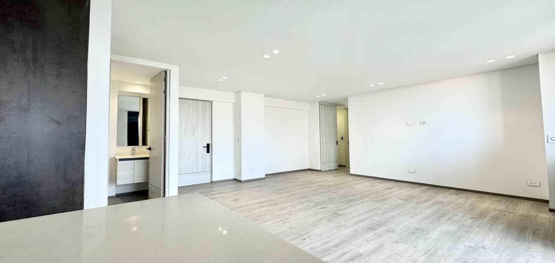 Apartamento en venta en Pinares, Pereira · foto 2 de 19