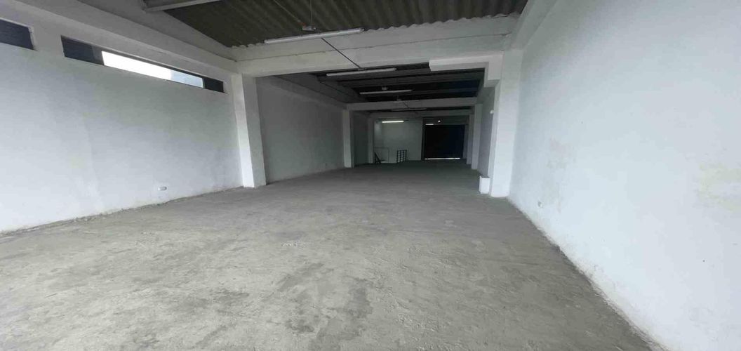 Local en venta en Sector Parque Valencia, Armenia, 554 m² · foto 2 de 13