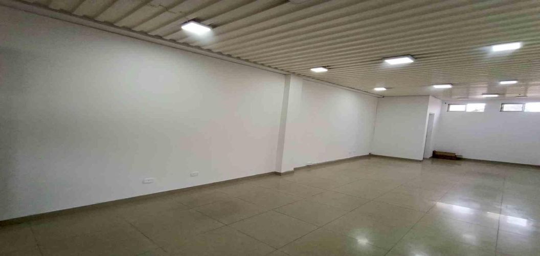 Local en arriendo en Avenida Santander, Manizales, 44 m² · foto 4 de 19