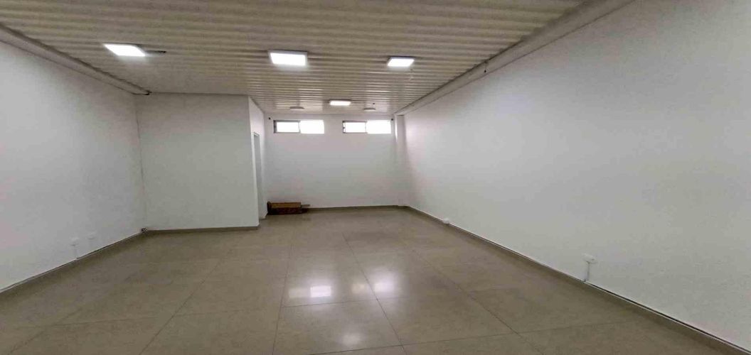 Local en arriendo en Avenida Santander, Manizales, 44 m² · foto 8 de 19