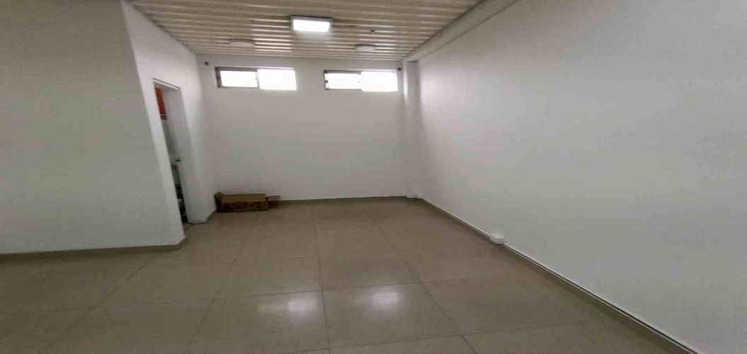 Local en arriendo en Avenida Santander, Manizales, 44 m² · foto 11 de 19