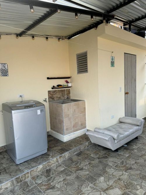 Casa de 10 alcobas en venta en Topacio, Ibagué, 160 m² · foto 12 de 12