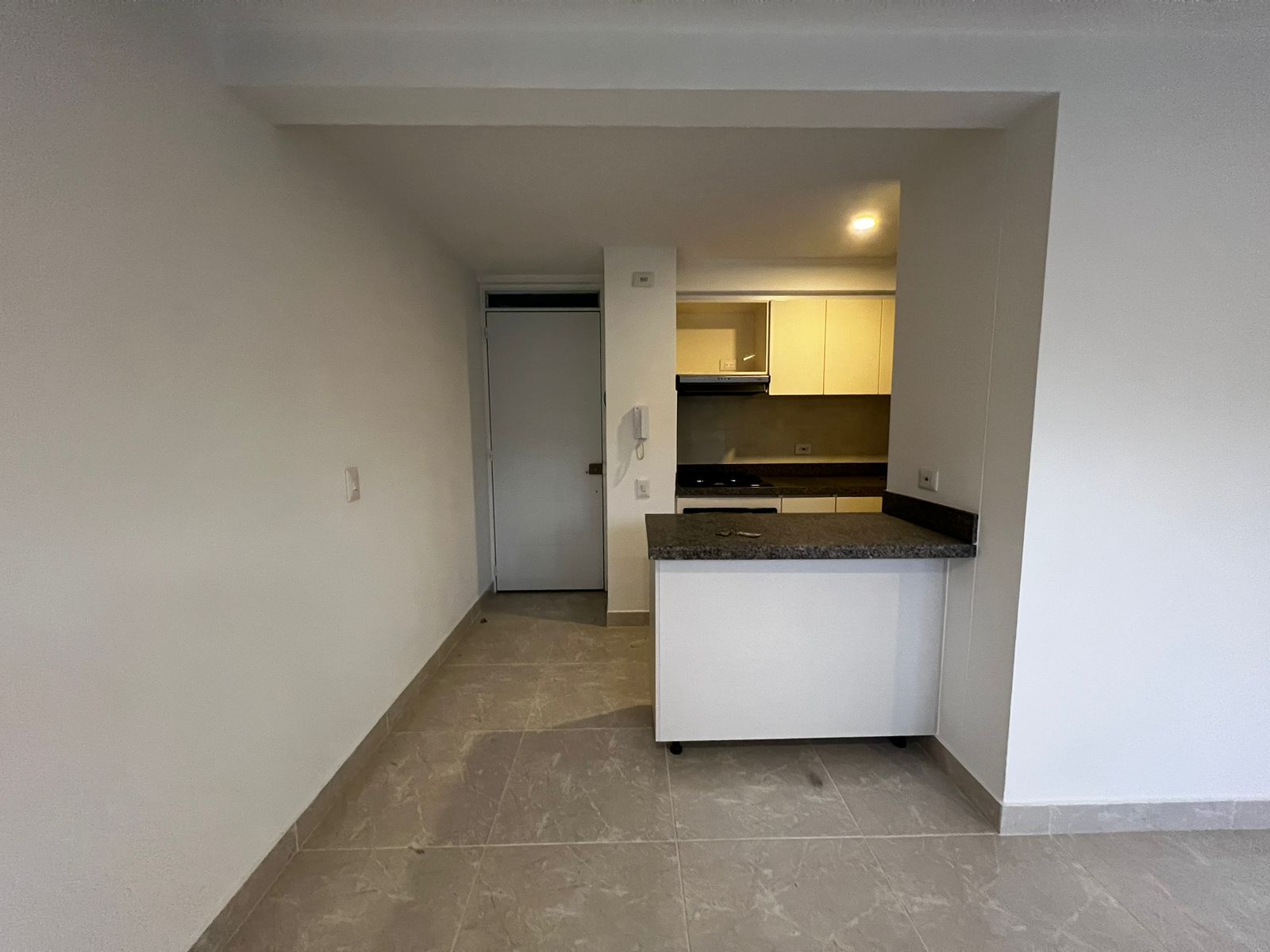 Apartamento en venta en El Poblado Ii Etapa, Pereira · foto 3 de 24