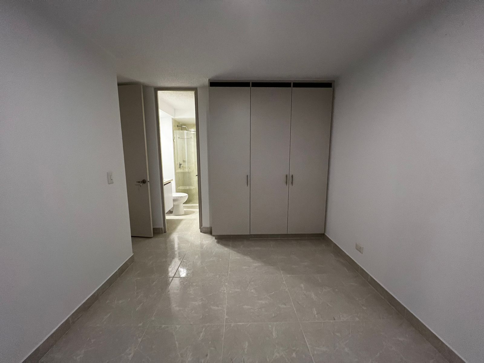 Apartamento en venta en El Poblado Ii Etapa, Pereira · foto 5 de 24