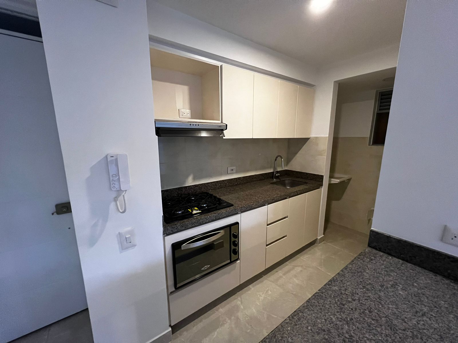 Apartamento en venta en El Poblado Ii Etapa, Pereira · foto 13 de 24