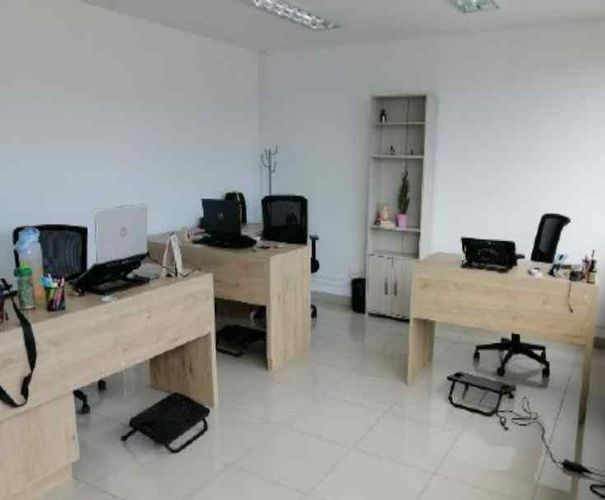 Oficina en venta en Sector Plaza De Bolivar, Pereira, 178 m² · foto 2 de 5