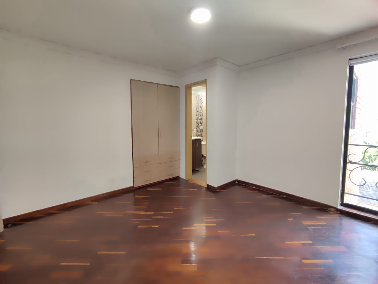 Apartamento en venta en Pinares, Pereira · foto 9 de 24