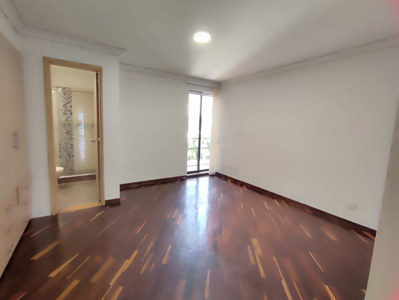 Apartamento en venta en Pinares, Pereira · foto 12 de 24
