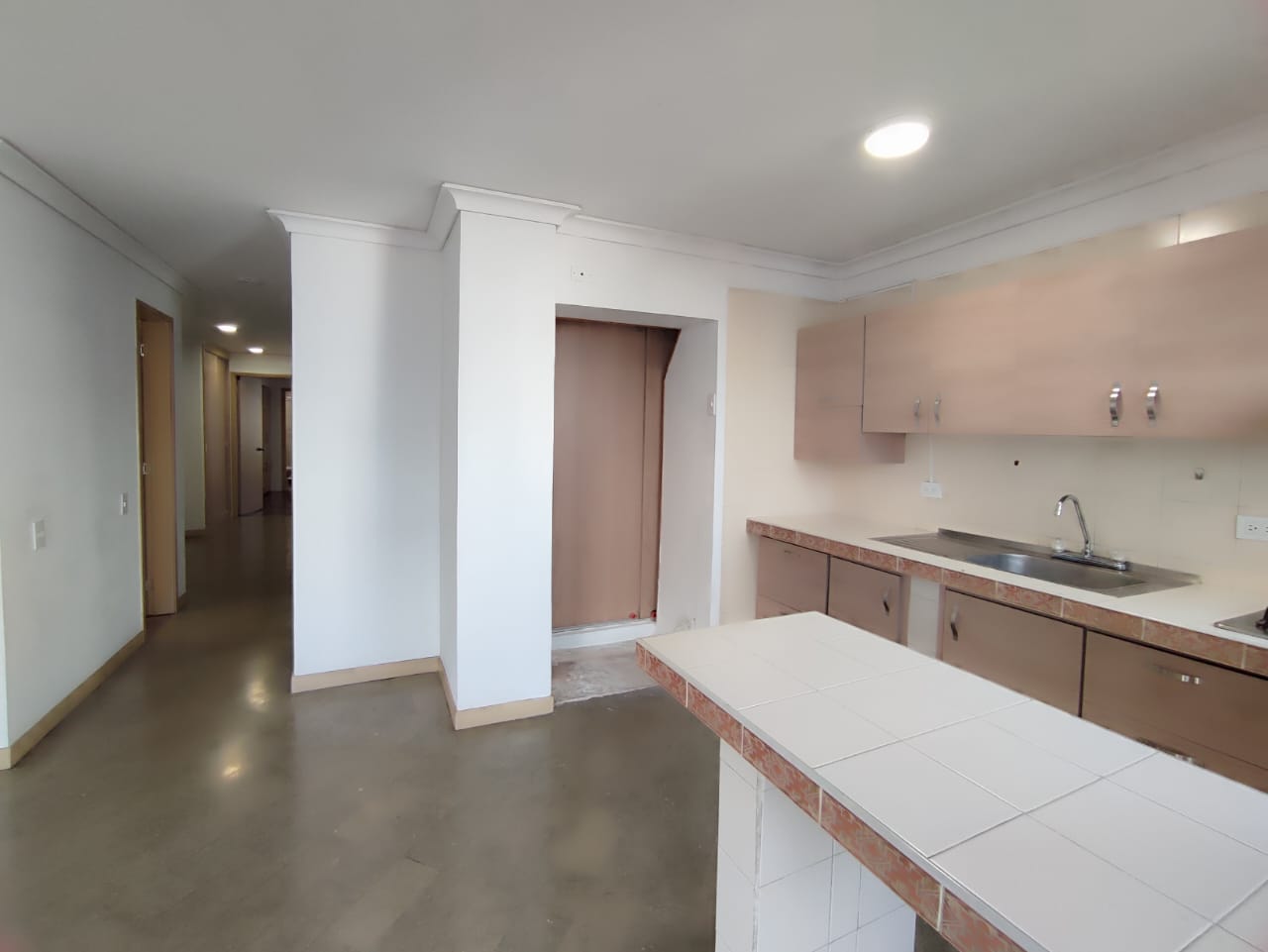 Apartamento en venta en Pinares, Pereira · foto 14 de 24