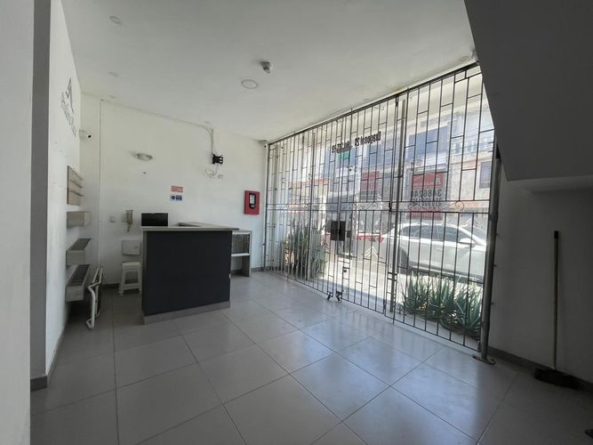 Edificio en venta en Santa Isabel Et. Ii, Dosquebradas, 1056 m² · foto 2 de 24