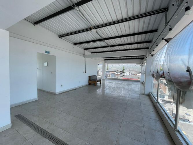Edificio en venta en Santa Isabel Et. Ii, Dosquebradas, 1056 m² · foto 8 de 24