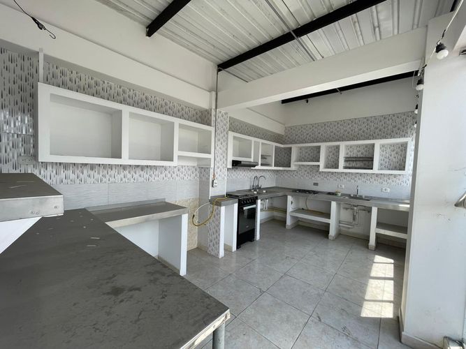 Edificio en venta en Santa Isabel Et. Ii, Dosquebradas, 1056 m² · foto 10 de 24