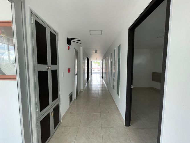 Edificio en venta en Santa Isabel Et. Ii, Dosquebradas, 1056 m² · foto 12 de 24