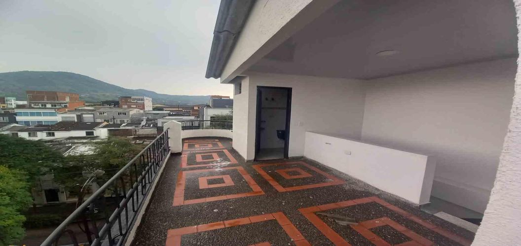Edificio en venta en Sector Plaza De Bolivar, Pereira, 284 m² · foto 2 de 24