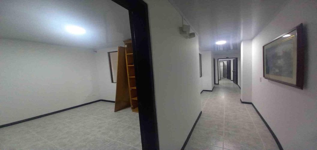 Edificio en venta en Sector Plaza De Bolivar, Pereira, 284 m² · foto 8 de 24