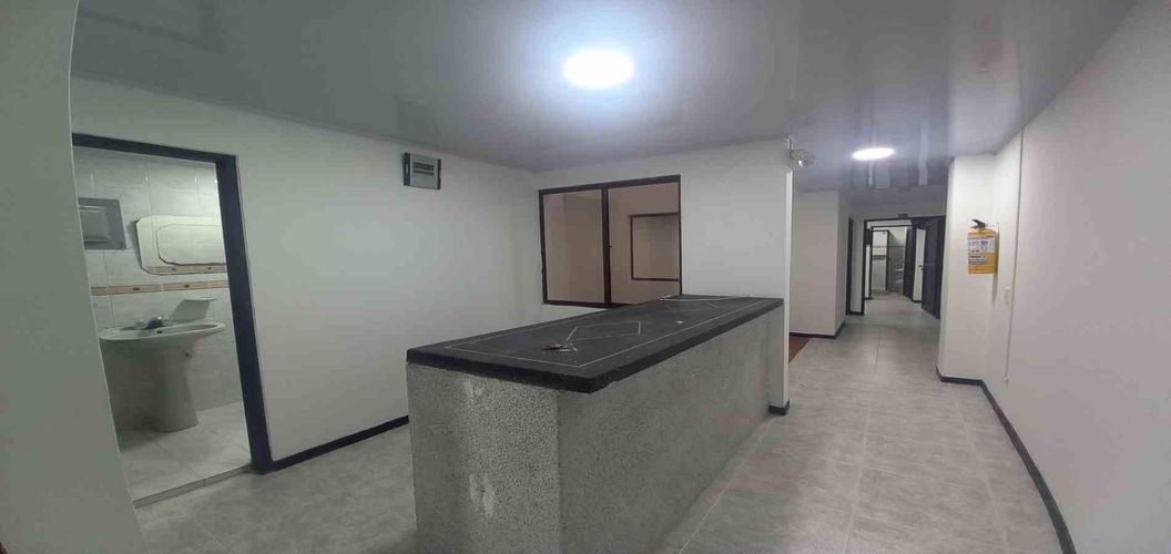 Edificio en venta en Sector Plaza De Bolivar, Pereira, 284 m² · foto 18 de 24