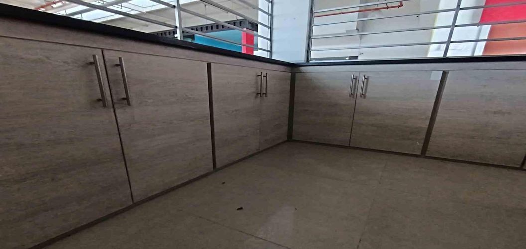 Local en arriendo en Bosques De Pinares, Armenia, 14 m² · foto 5 de 16