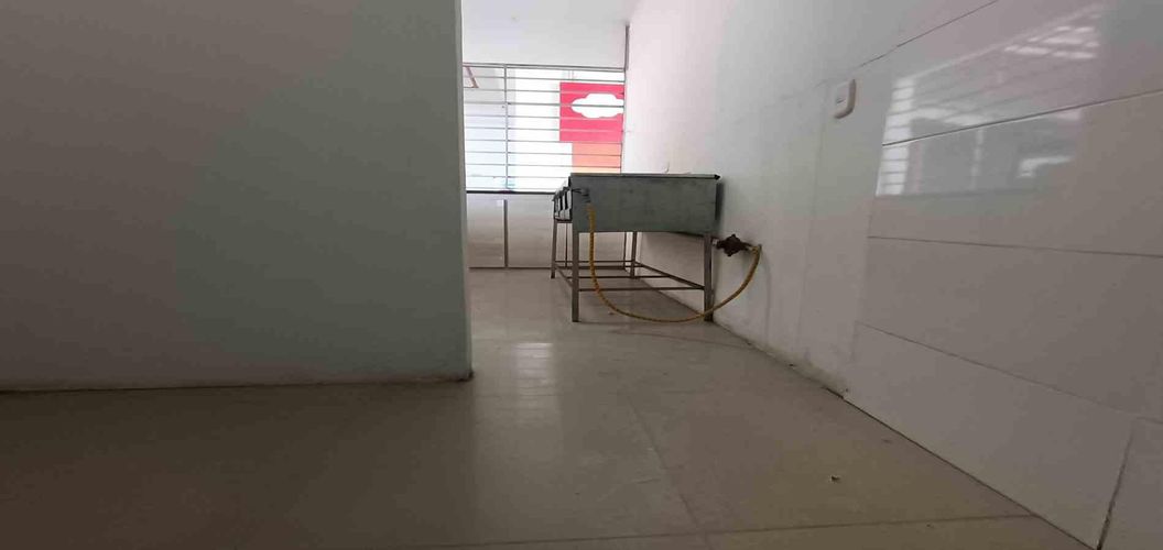 Local en arriendo en Bosques De Pinares, Armenia, 14 m² · foto 15 de 16