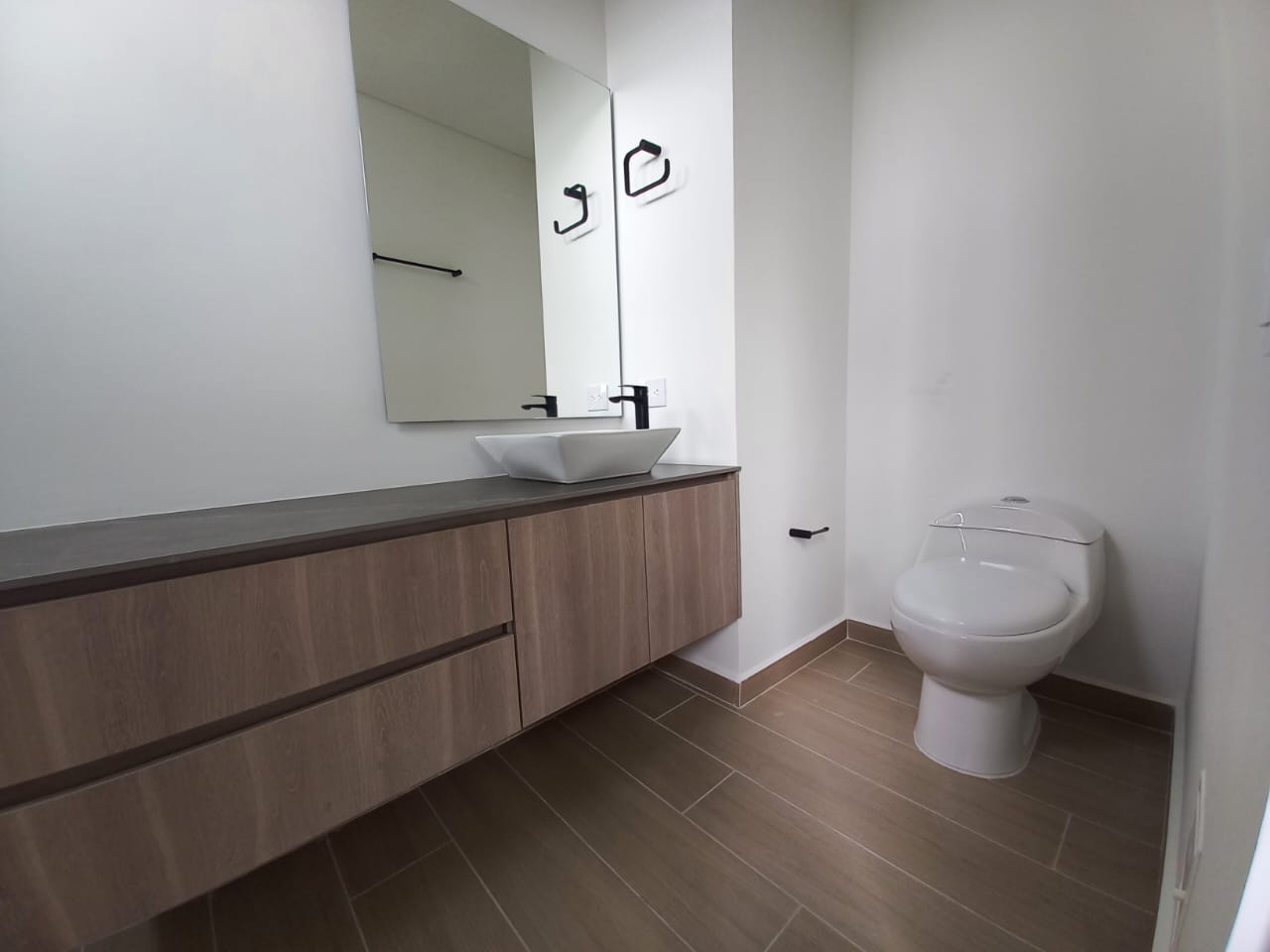 Apartamento en venta en Cerritos, Pereira · foto 2 de 16