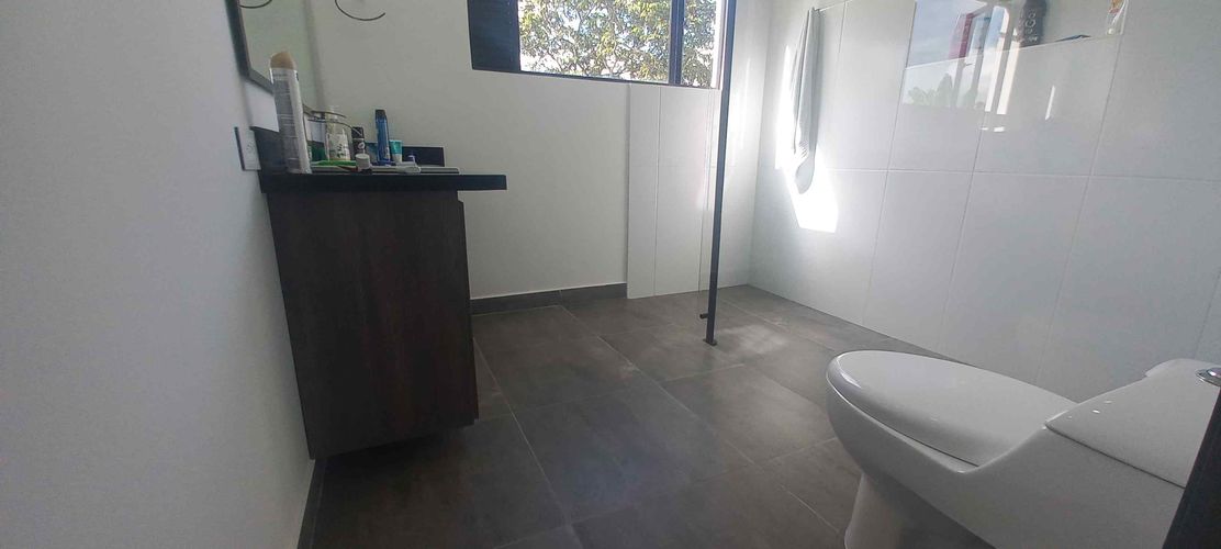 Casa de 5 alcobas en venta en Puerto Espejo, Armenia, 456 m² · foto 23 de 24
