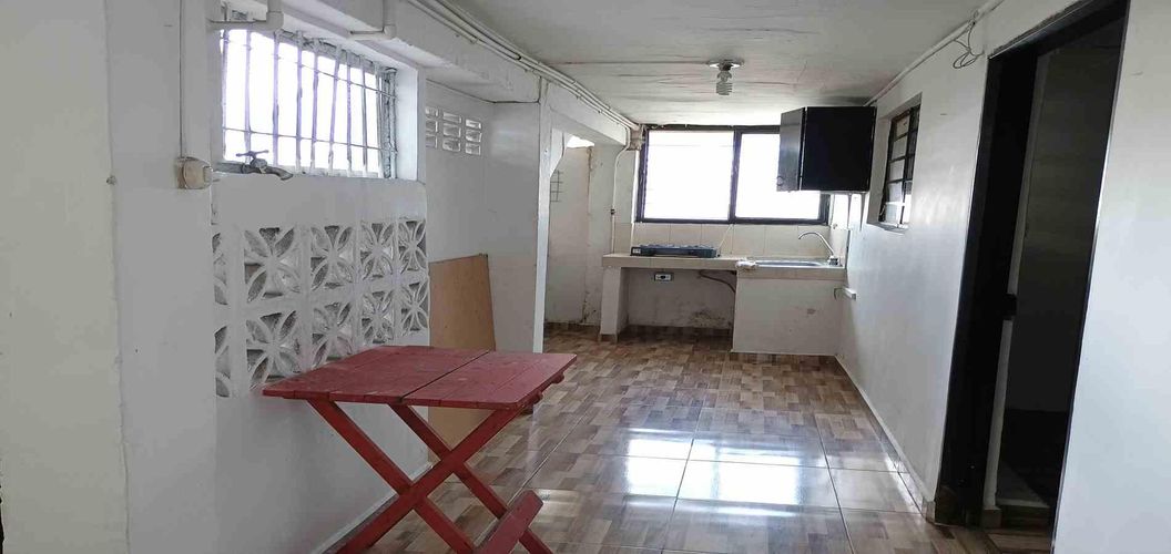 Casa de 7 alcobas en venta en La Cabaña, Armenia, 248 m² · foto 11 de 24