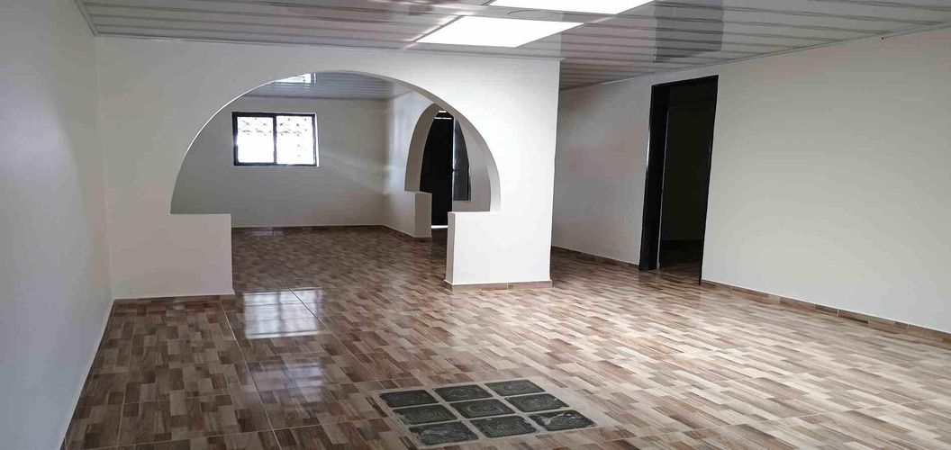 Casa de 7 alcobas en venta en La Cabaña, Armenia, 248 m² · foto 18 de 24