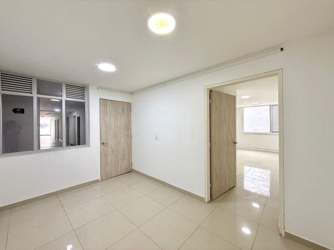 Consultorio en arriendo en Sector Plaza De Bolivar, Pereira, 38 m² · foto 3 de 11
