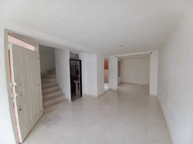 Casa en venta en Cr. Altamira, Dosquebradas · foto 2 de 24