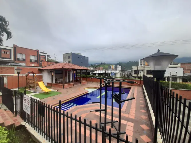 Casa en venta en Cr. Altamira, Dosquebradas · foto 5 de 24