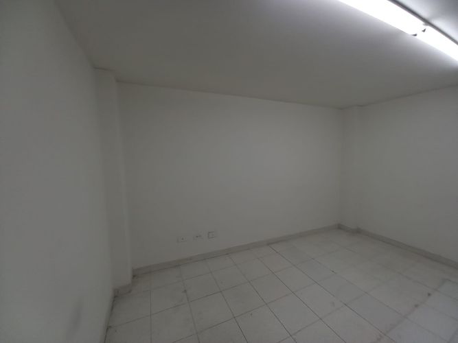 Oficina en arriendo en El Centro, Manizales, 17 m² · foto 17 de 19