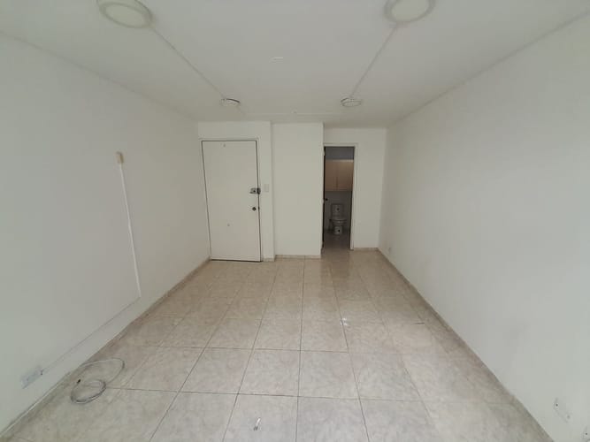 Oficina en arriendo en Central, Pereira, 18 m² · foto 10 de 16