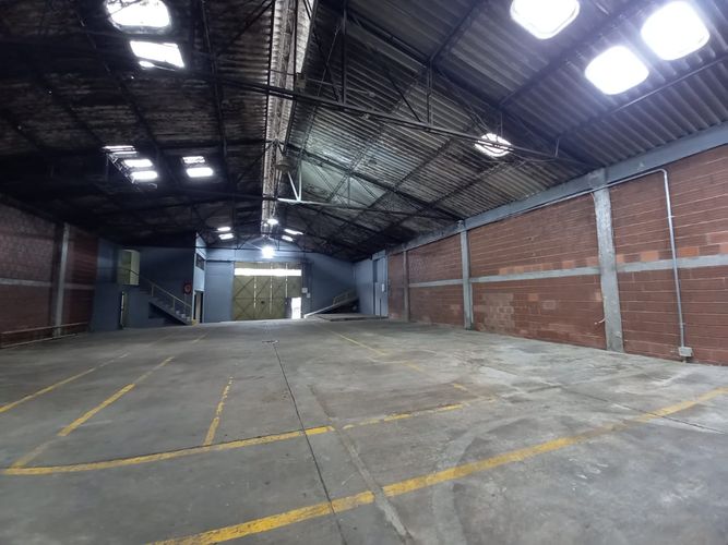 Bodega en venta en Liborio, Manizales, 430 m² · foto 3 de 24