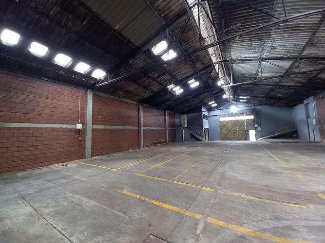 Bodega en venta en Liborio, Manizales, 430 m² · foto 14 de 24