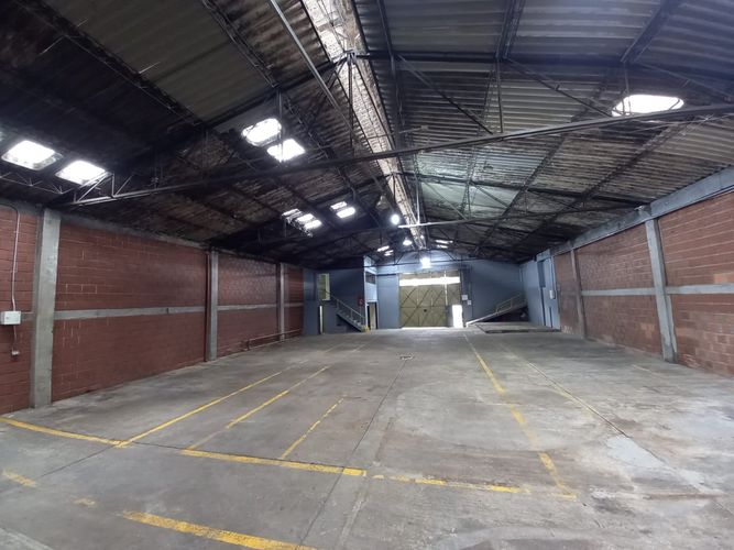 Bodega en venta en Liborio, Manizales, 430 m² · foto 15 de 24