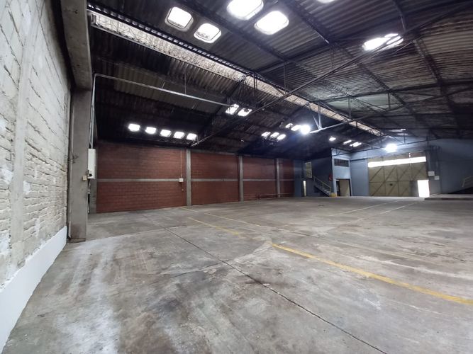 Bodega en venta en Liborio, Manizales, 430 m² · foto 17 de 24