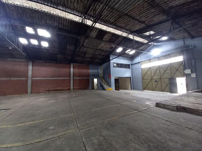 Bodega en venta en Liborio, Manizales, 430 m² · foto 19 de 24