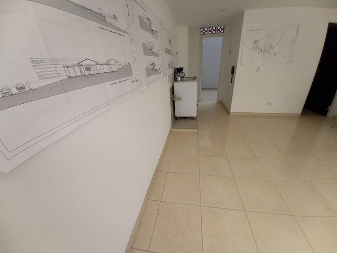 Local en venta en Los Alcazares, Manizales, 41 m² · foto 5 de 9