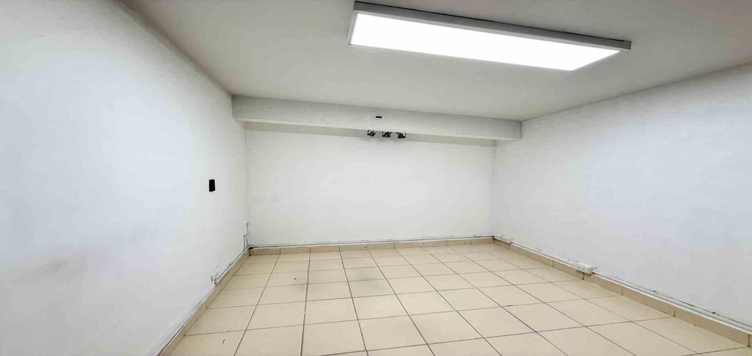 Local en venta en Sector Plaza De Bolivar, Pereira, 11 m² · foto 2 de 10