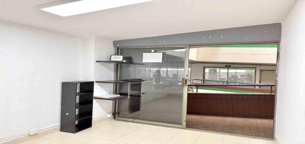 Local en venta en Sector Plaza De Bolivar, Pereira, 11 m² · foto 5 de 10