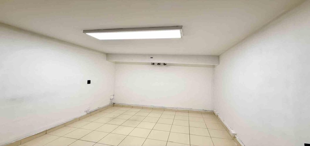 Local en venta en Sector Plaza De Bolivar, Pereira, 11 m² · foto 8 de 10