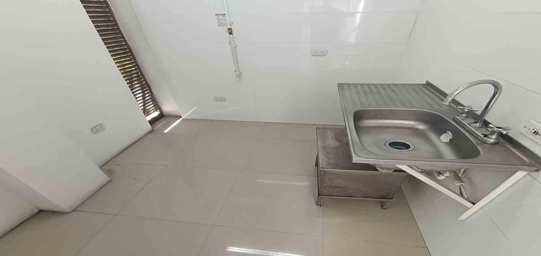 Local en arriendo en Sector Parque Valencia, Armenia, 14 m² · foto 6 de 22