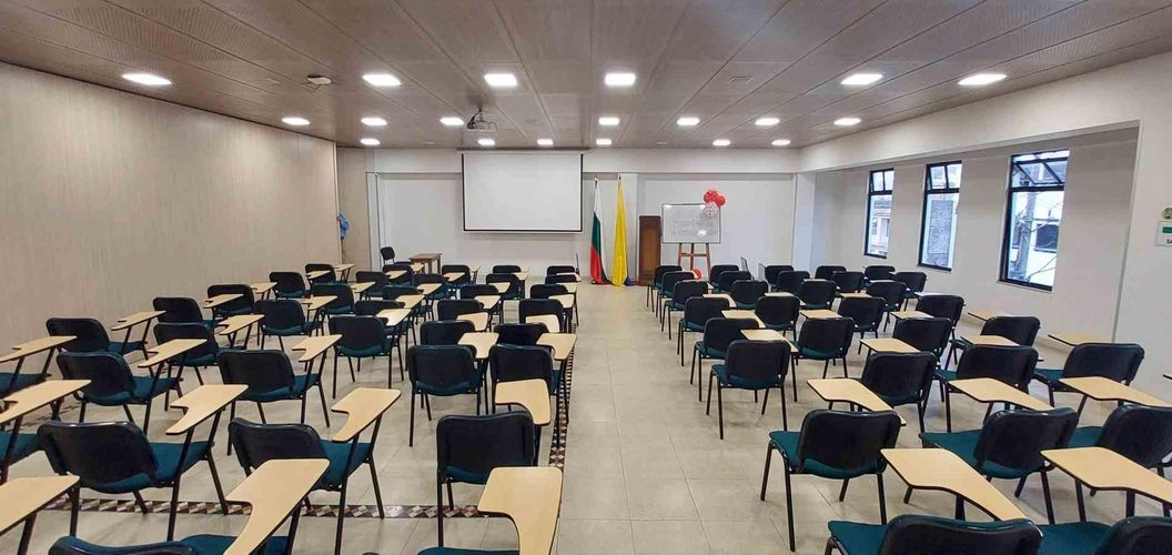 Edificio en venta en Versalles, Manizales, 590 m² · foto 5 de 24