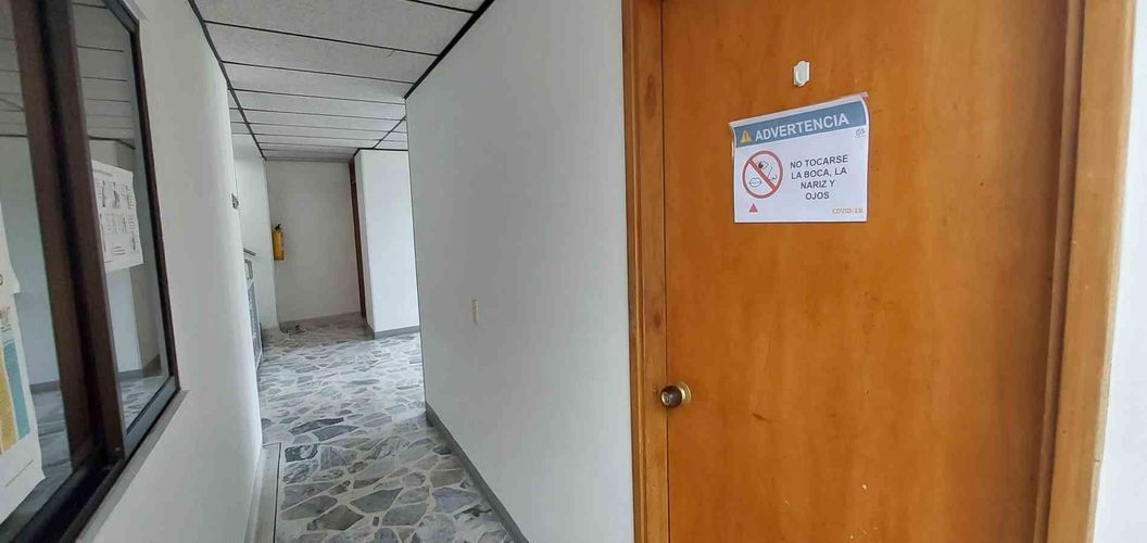 Edificio en venta en Versalles, Manizales, 590 m² · foto 13 de 24