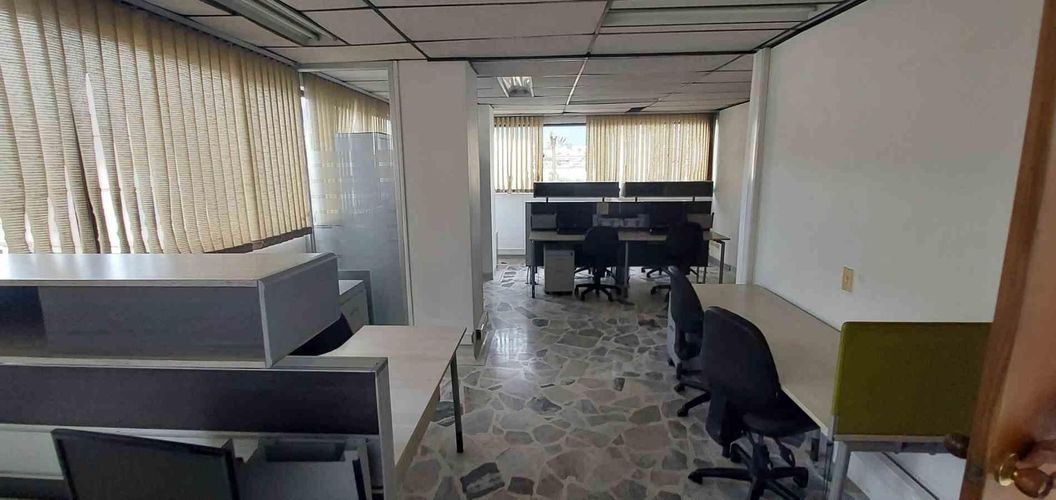 Edificio en venta en Versalles, Manizales, 590 m² · foto 20 de 24