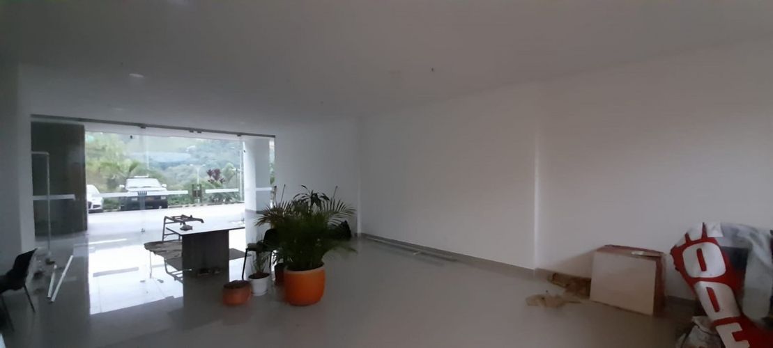 Local en venta en Avenida Alberto Mendoza, Manizales, 121 m² · foto 7 de 13