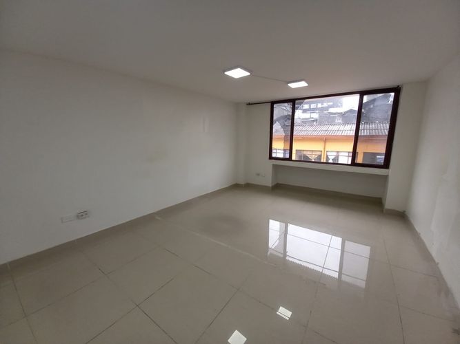 Oficina en arriendo en El Centro, Manizales, 151 m² · foto 5 de 24