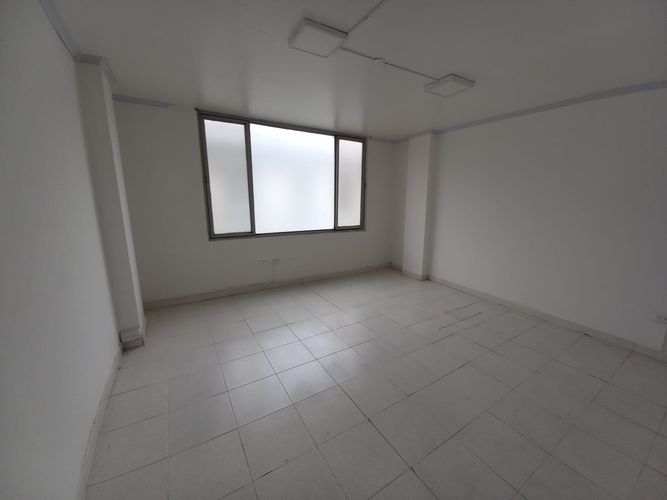 Oficina en arriendo en El Centro, Manizales, 151 m² · foto 7 de 24